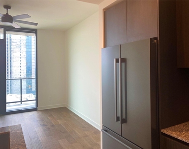 84 East Ave - Photo Thumbnail 2