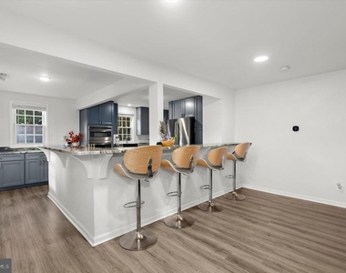 7960 Telegraph Rd - Photo Thumbnail 5