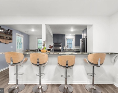 7960 Telegraph Rd - Photo Thumbnail 12