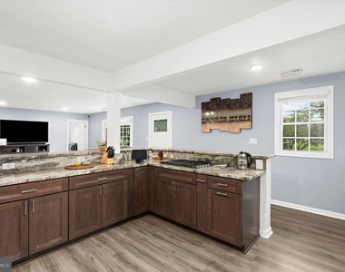 7960 Telegraph Rd - Photo Thumbnail 22