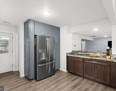 7960 Telegraph Rd - Photo Thumbnail 20