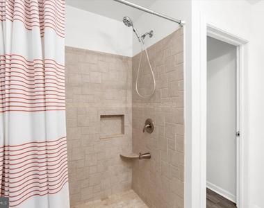 7960 Telegraph Rd - Photo Thumbnail 18