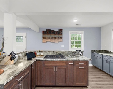 7960 Telegraph Rd - Photo Thumbnail 23