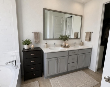 2100 Magnolia Hill Dr - Photo Thumbnail 8