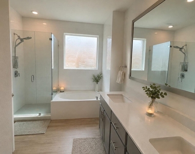 2100 Magnolia Hill Dr - Photo Thumbnail 9