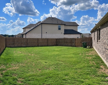 2100 Magnolia Hill Dr - Photo Thumbnail 22