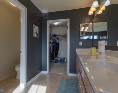 29849 Plantation Lakes Boulevard - Photo Thumbnail 10