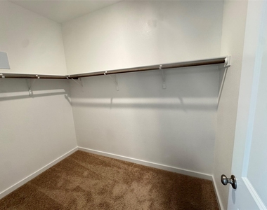 105 Sorghum Dr - Photo Thumbnail 12