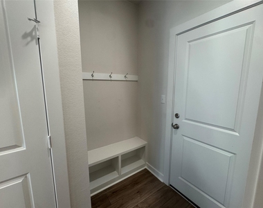105 Sorghum Dr - Photo Thumbnail 20