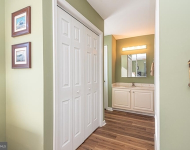 18565 Orton Circle - Photo Thumbnail 12
