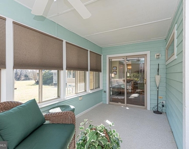 18565 Orton Circle - Photo Thumbnail 9