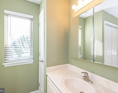 18565 Orton Circle - Photo Thumbnail 13