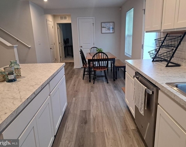 32035 Windjammer Drive - Photo Thumbnail 8