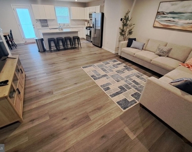 32035 Windjammer Drive - Photo Thumbnail 3