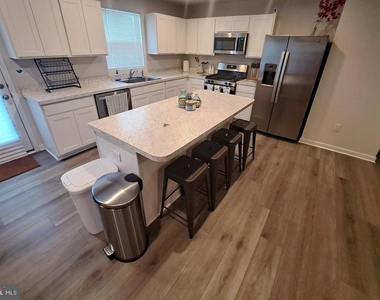 32035 Windjammer Drive - Photo Thumbnail 6