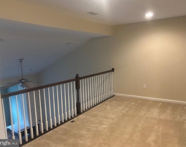 31400 Falmouth Way - Photo Thumbnail 9