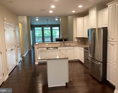31400 Falmouth Way - Photo Thumbnail 1