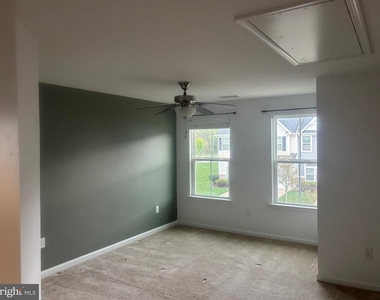 31400 Falmouth Way - Photo Thumbnail 6