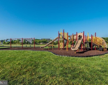 31400 Falmouth Way - Photo Thumbnail 16
