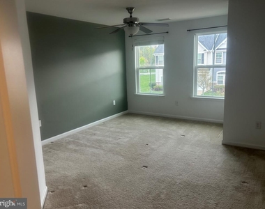 31400 Falmouth Way - Photo Thumbnail 8