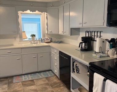30566 Gull Point Road - Photo Thumbnail 8