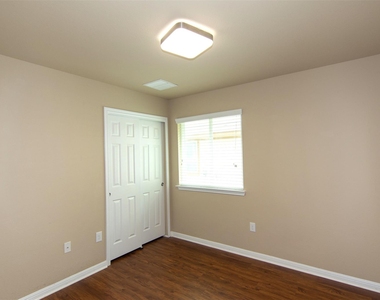 18405 Tall Grass Prairie Dr - Photo Thumbnail 21
