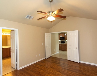18405 Tall Grass Prairie Dr - Photo Thumbnail 24