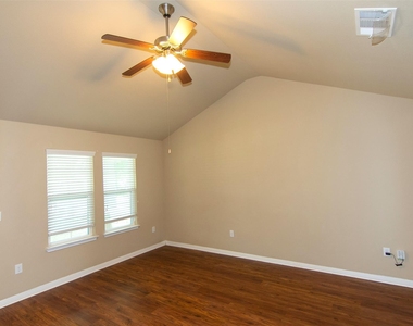 18405 Tall Grass Prairie Dr - Photo Thumbnail 10