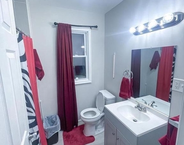 520 W Thirty Eighth Street - Photo Thumbnail 21