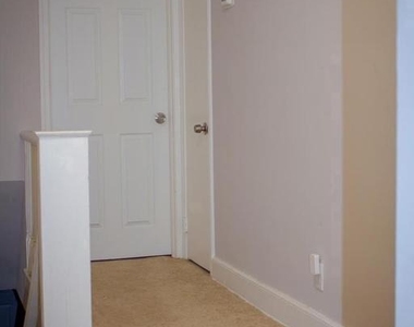 520 W Thirty Eighth Street - Photo Thumbnail 15