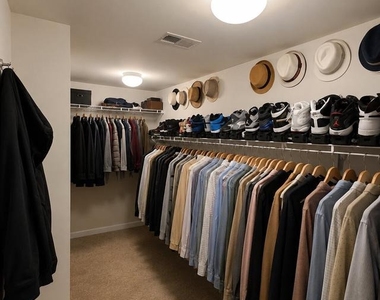 362 Neverland Drive - Photo Thumbnail 14