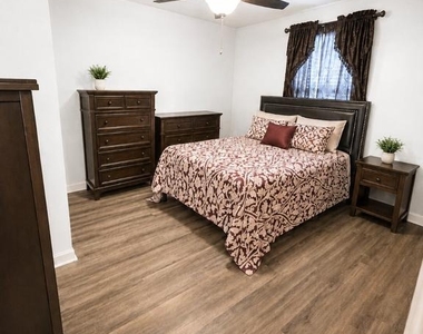 362 Neverland Drive - Photo Thumbnail 10
