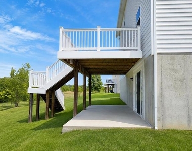 362 Neverland Drive - Photo Thumbnail 18