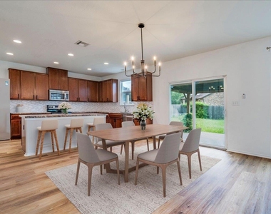 401 Waterleaf Blvd - Photo Thumbnail 9