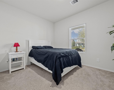 310 N Richland Dr - Photo Thumbnail 16