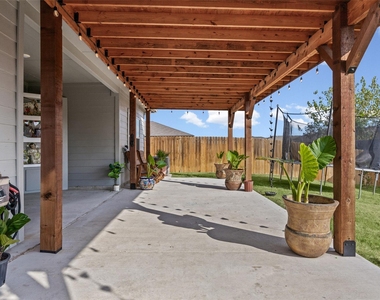 310 N Richland Dr - Photo Thumbnail 25