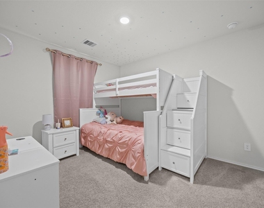 310 N Richland Dr - Photo Thumbnail 17