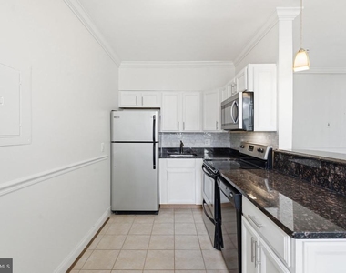 315 Evarts Street Ne - Photo Thumbnail 8