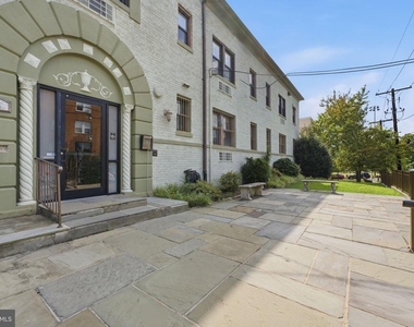315 Evarts Street Ne - Photo Thumbnail 1