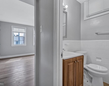 2012 Rosedale Street Ne - Photo Thumbnail 3