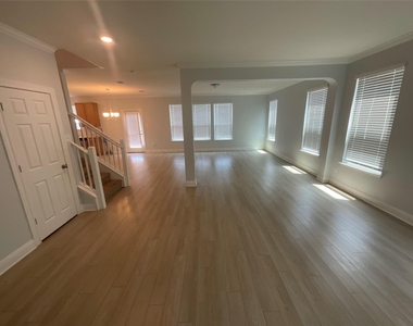 13821 Abraham Lincoln St - Photo Thumbnail 1