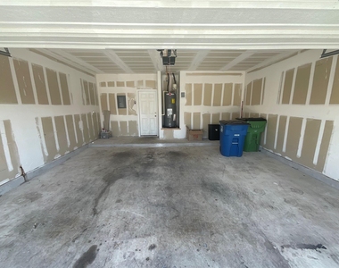 13821 Abraham Lincoln St - Photo Thumbnail 26