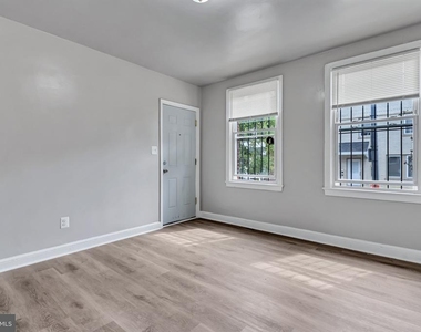 2012 Rosedale Street Ne - Photo Thumbnail 1