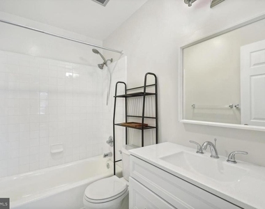 3231 Sutton Place Nw - Photo Thumbnail 12