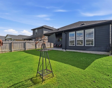 968 Blue Oak Blvd - Photo Thumbnail 3