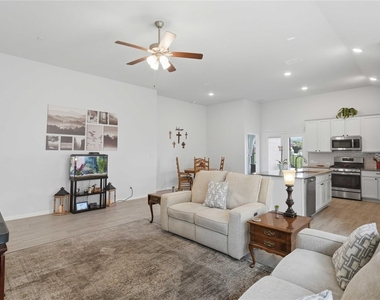 968 Blue Oak Blvd - Photo Thumbnail 16