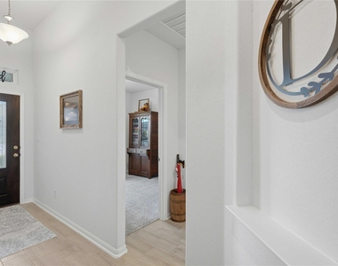 968 Blue Oak Blvd - Photo Thumbnail 18