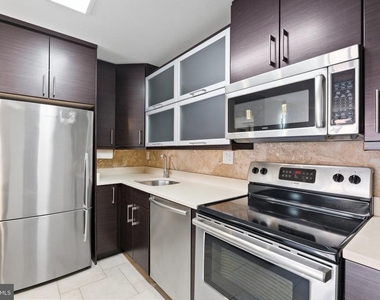 1325 18th Street Nw - Photo Thumbnail 16