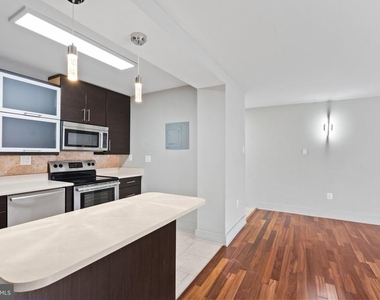 1325 18th Street Nw - Photo Thumbnail 13