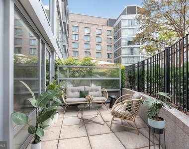 1155 23rd Street Nw - Photo Thumbnail 2